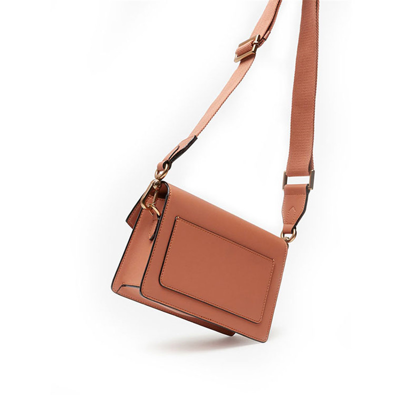 charles&keith 小ck 简约信封女士泥色翻盖单肩包宽肩带 ck2-80680780